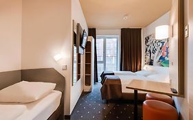 B&b Hotel Bremen-überseestadt  2*